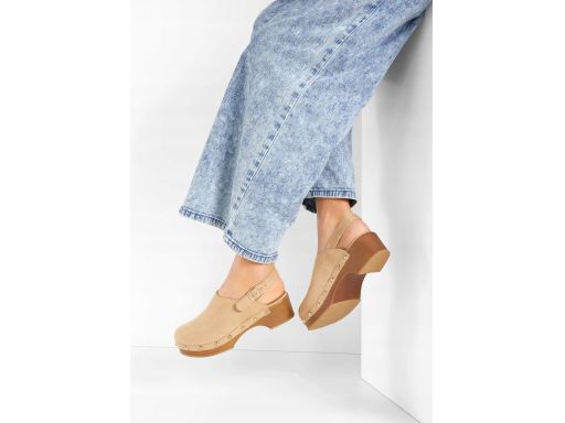 B.P.C klapki chodaki beżowa eko zamsz ^42