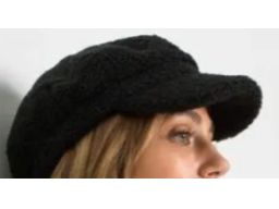 B.P.C kaszkiet damski czarny boucle r.uniwersalny