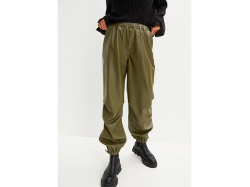 B.P.C spodnie eko skóra ciemna zieleń luźny fason ^48