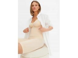 B.P.C. body beżowe cieliste bezszwowe shape średni stopień modelowania