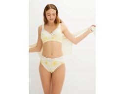 B.P.C biustonosz miękki bez fiszbin koronka 110C.