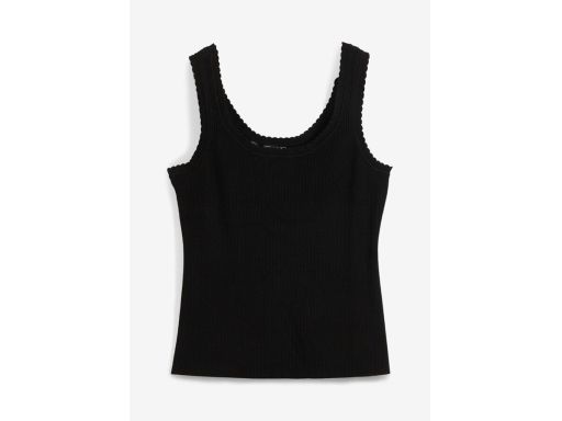 B.P.C top dzianinowy czarny z ozdobionym dekoltem r.44/46