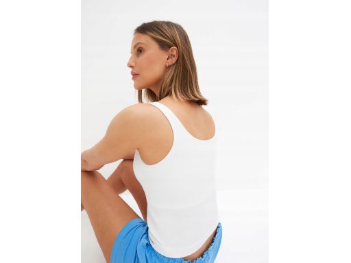 B.P.C top krótki Feel Comfort biały prążkowany z wbudowanym biustonosz