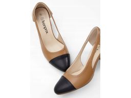 B.P.C czółenka na klocku beżowo-czarne z wycięciem r.38