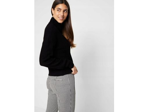 B.P.C sweter czarny ze stójką i suwakiem ^36/38