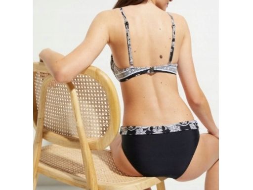 B.P.C bikini czarne wzory r.40(80B)