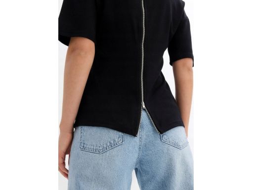 B.P.C t-shirt czarny z zamkiem na plecach r.36/38