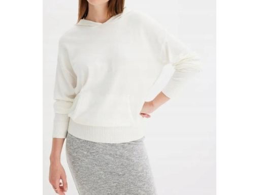 B.P.C bluza dzianinowa śmietankowa z kapturem 44/46.