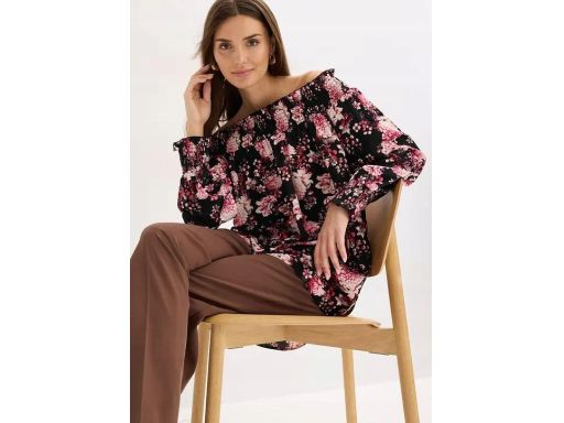 B.P.C bluzka szyfonowa w kwiatki z dekoltem carmen r.40