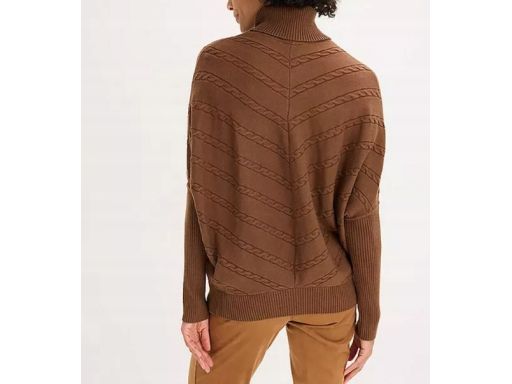 B.P.C brązowy sweter z golfem typu