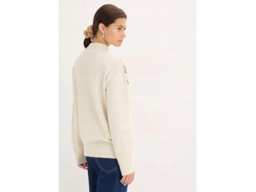 B.P.C sweter beżowy z cekinami 36/38.