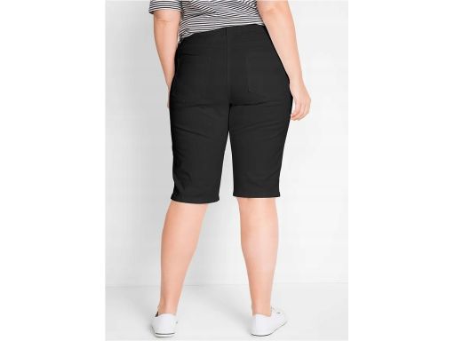 B.P.C jeansowe bermudy ze stretchem czarne 42.