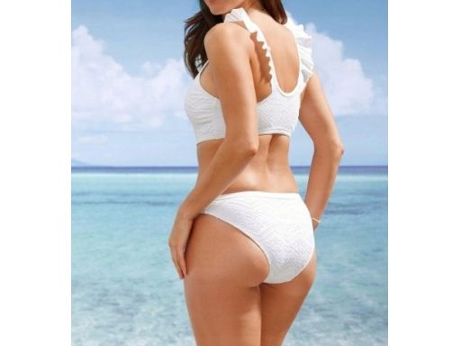 B.P.C białe bikini ażurowe z biustonoszem bustier i figami r.40