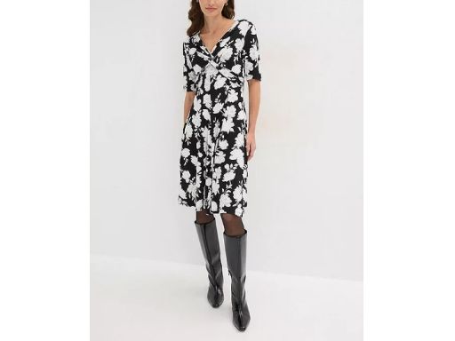 B.P.C sukienka w kwiaty czarna 44/46.