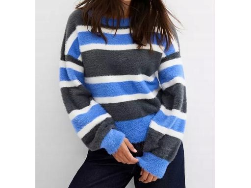 B.P.C włochaty sweter w paski damski 48/50.