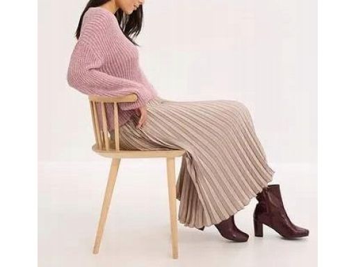 B.P.C sweter różowy z metaliczną nitką krótki domieszka wełny r.40/42