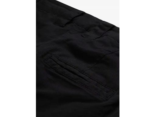 B.P.C czarne spodnie chinos r.50