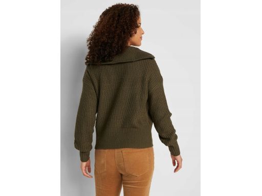 B.P.C sweter oliwkowy ze stójką i z zamkiem 44/46.