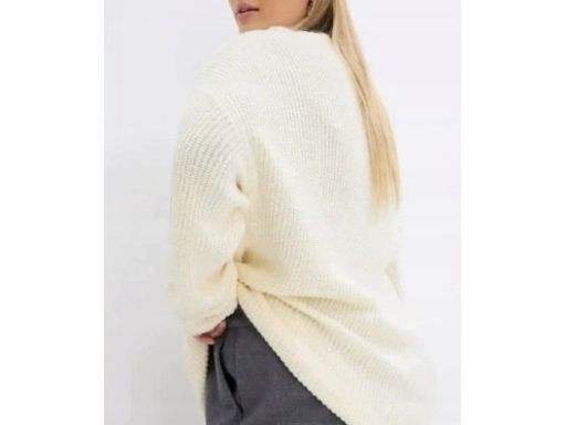 B.P.C sweter oversize śmietankowy w serek z wełną 52/54.