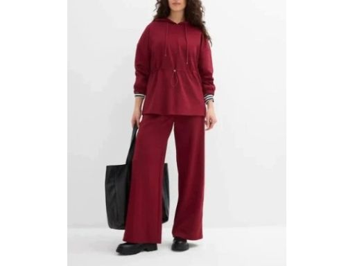 B.P.C bluza z kapturem i wiązaniem w pasie bordowa 40/42.