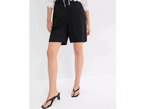 B.P.C szorty damskie czarne 50.
